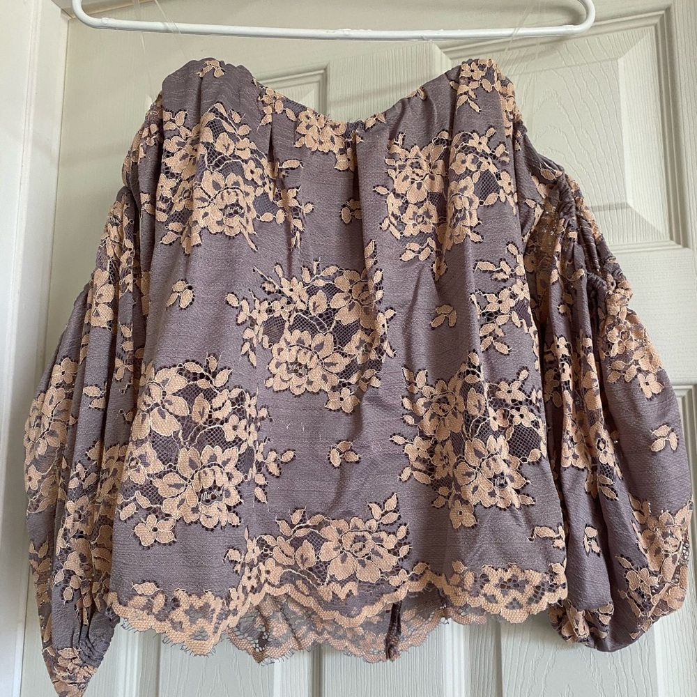 DO+BE off the shoulder lace top